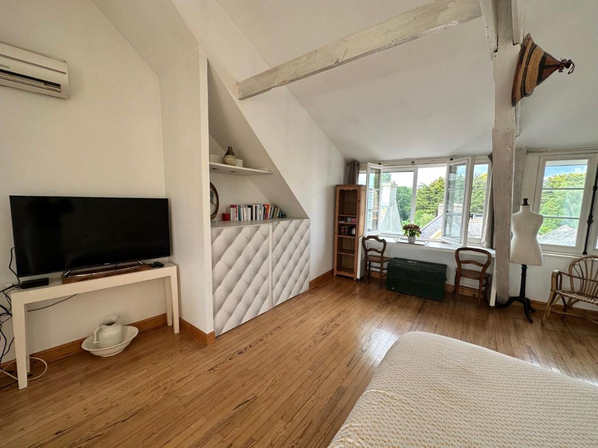 17 Avec Cachet Au Centre Petite Citee De Caractere Le Faou