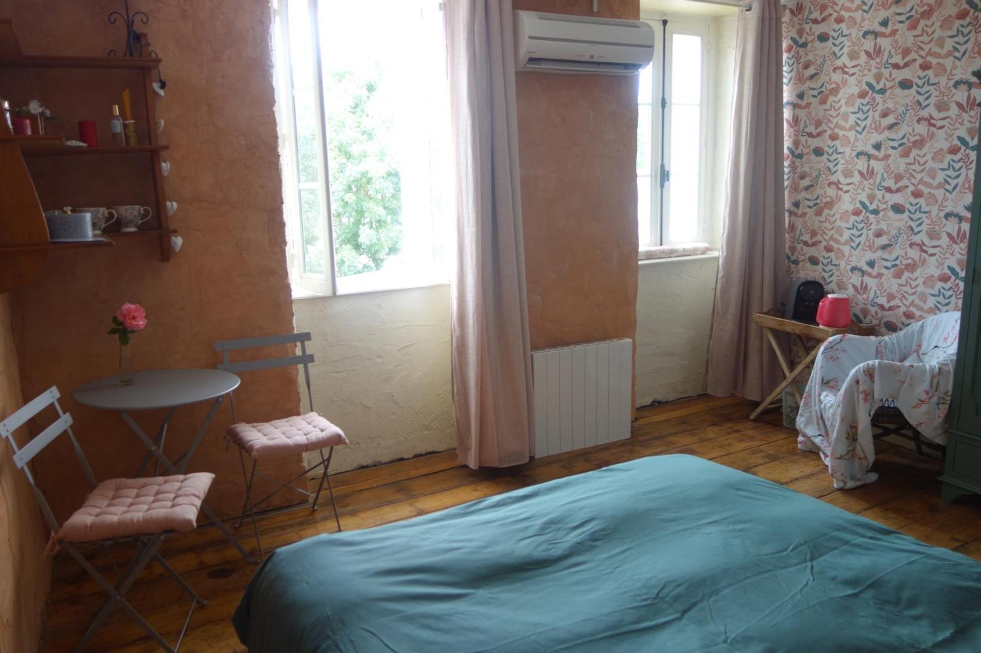 Homestay 17 Avec Cachet Au Centre Petite Citee De Caractere